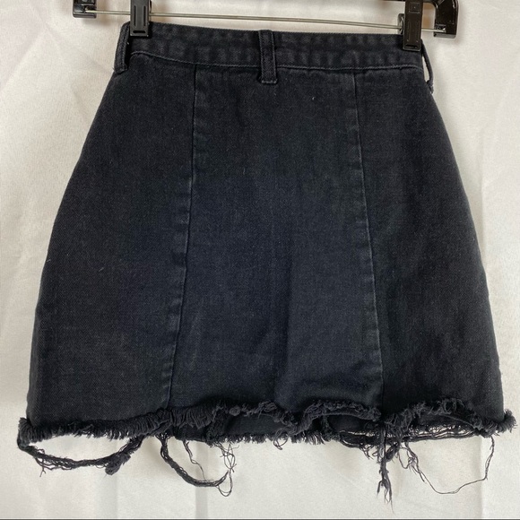 Pretty Little Thing Black Denim Distressed Skirt - Picture 5 of 5